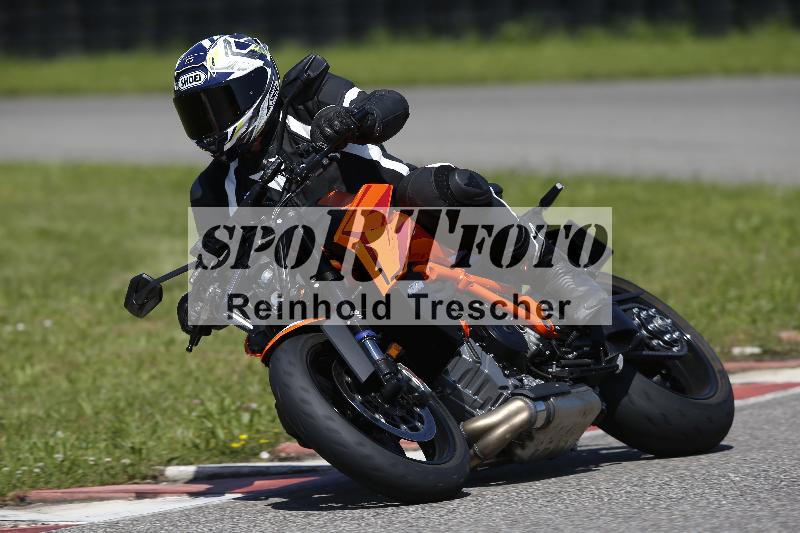 /Archiv-2024/29 12.06.2024 MOTO.CH Track Day ADR/Gruppe rot/unklar